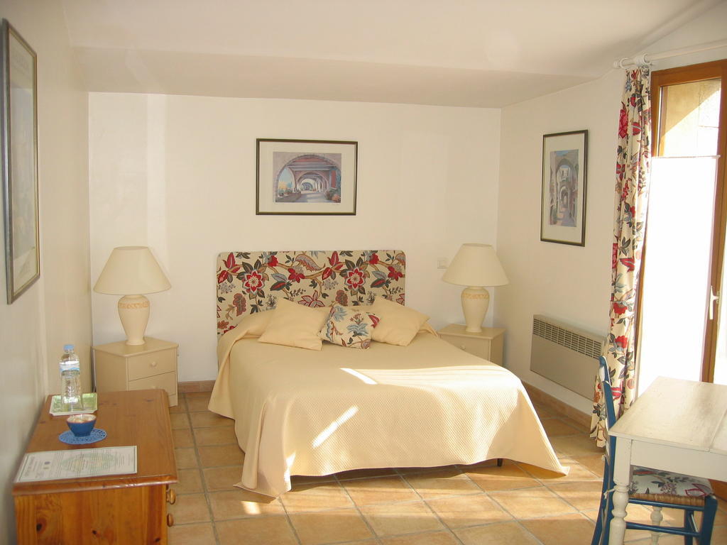 La Pacha Bed & Breakfast Saint-Montan ภายนอก รูปภาพ